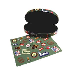 Estuche rígido de microfibra abierto mostrando microfibra