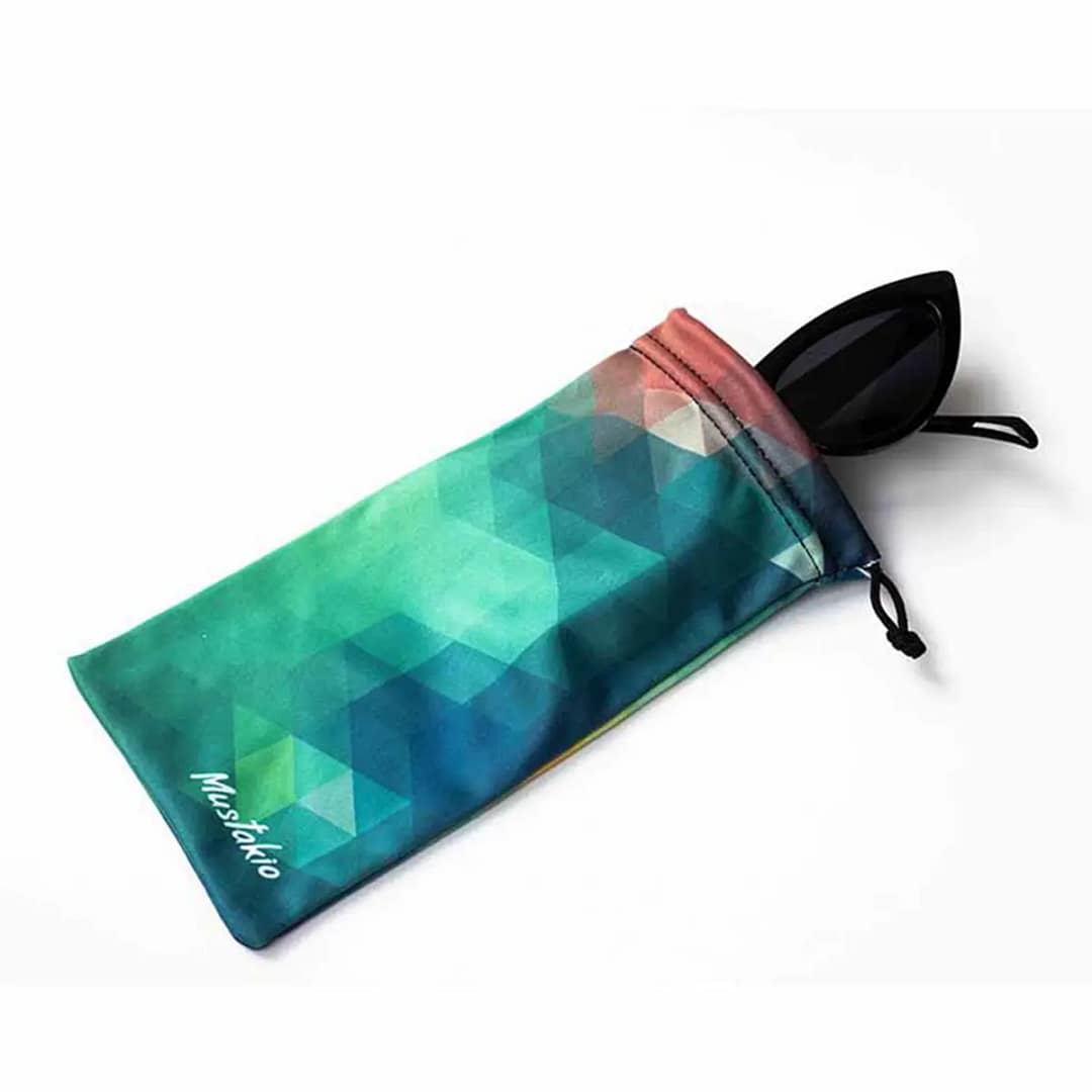 estuche-flexible-microfibra-cordon-uso-lentes